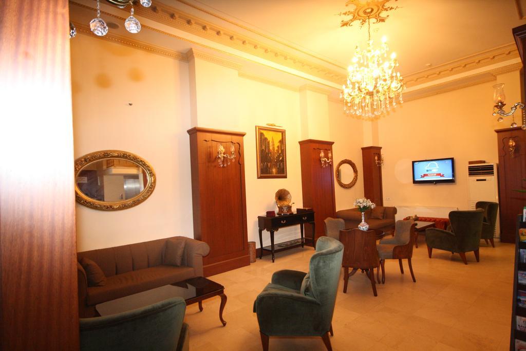 Sirkeci Park Hotel Istanbul Bagian luar foto